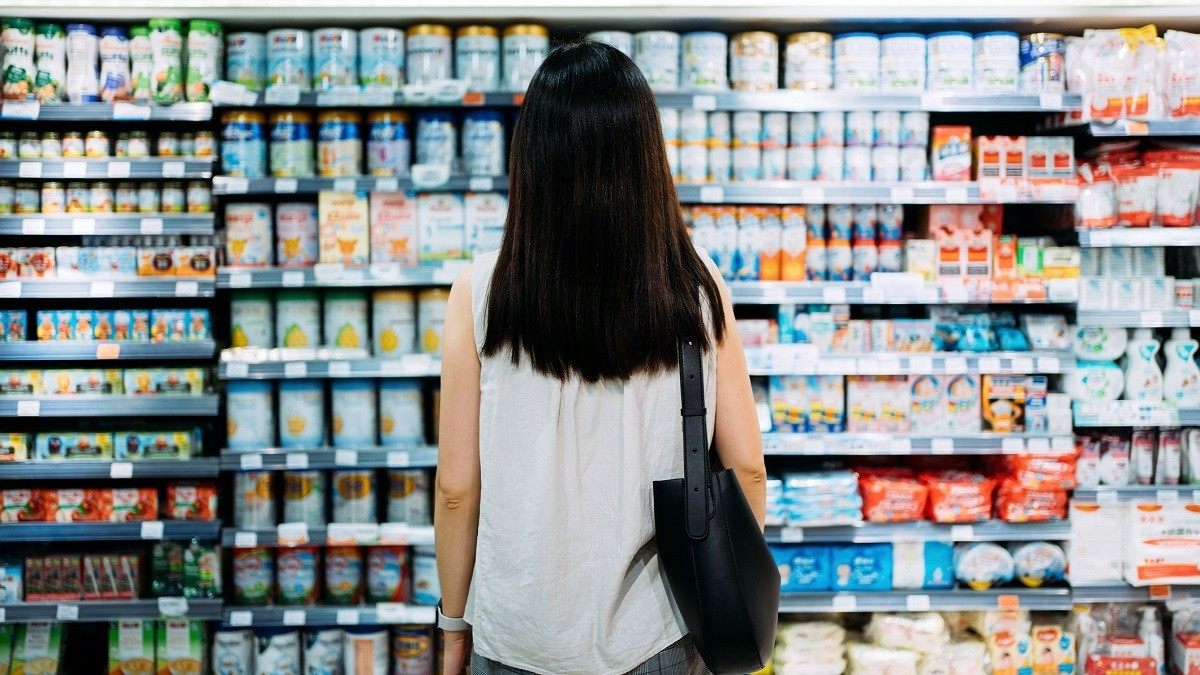 Why We Buy: Behavioral Economics Behind Consumer Choices